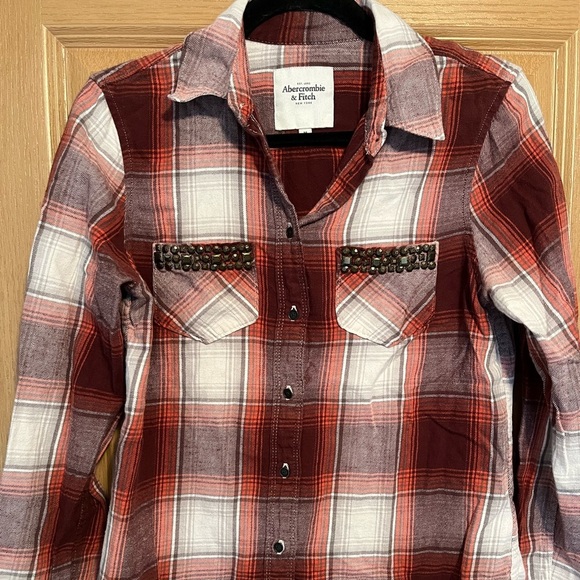 Abercrombie & Fitch Red Plaid Flannel Women's Shirt - Picture 3 of 7